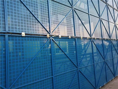 建筑爬架鋼板網(wǎng)片價(jià)格怎么算?